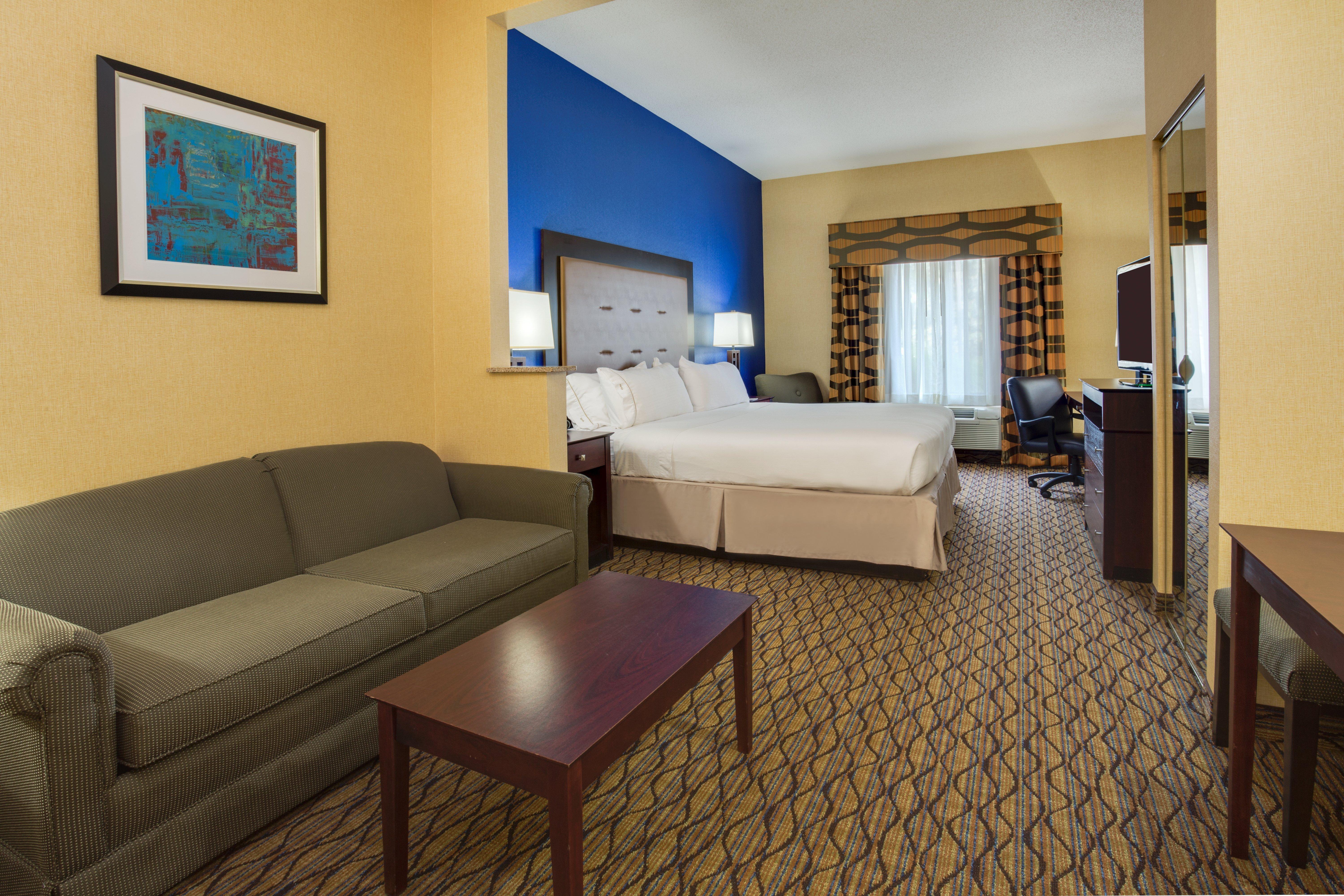 Holiday Inn Express Tower Center New Brunswick By Ihg East Brunswick Exteriör bild